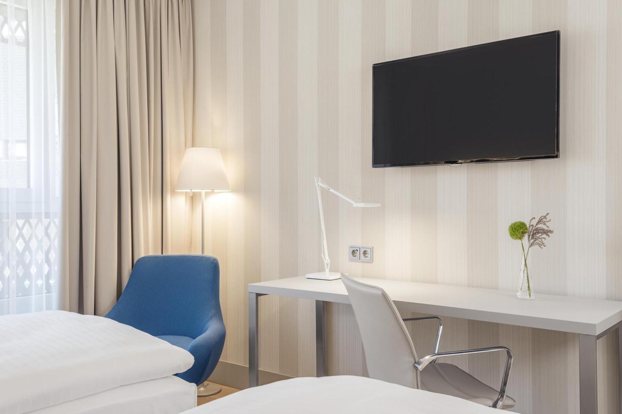 Standard Double or Twin Room,1743161902:JPEG