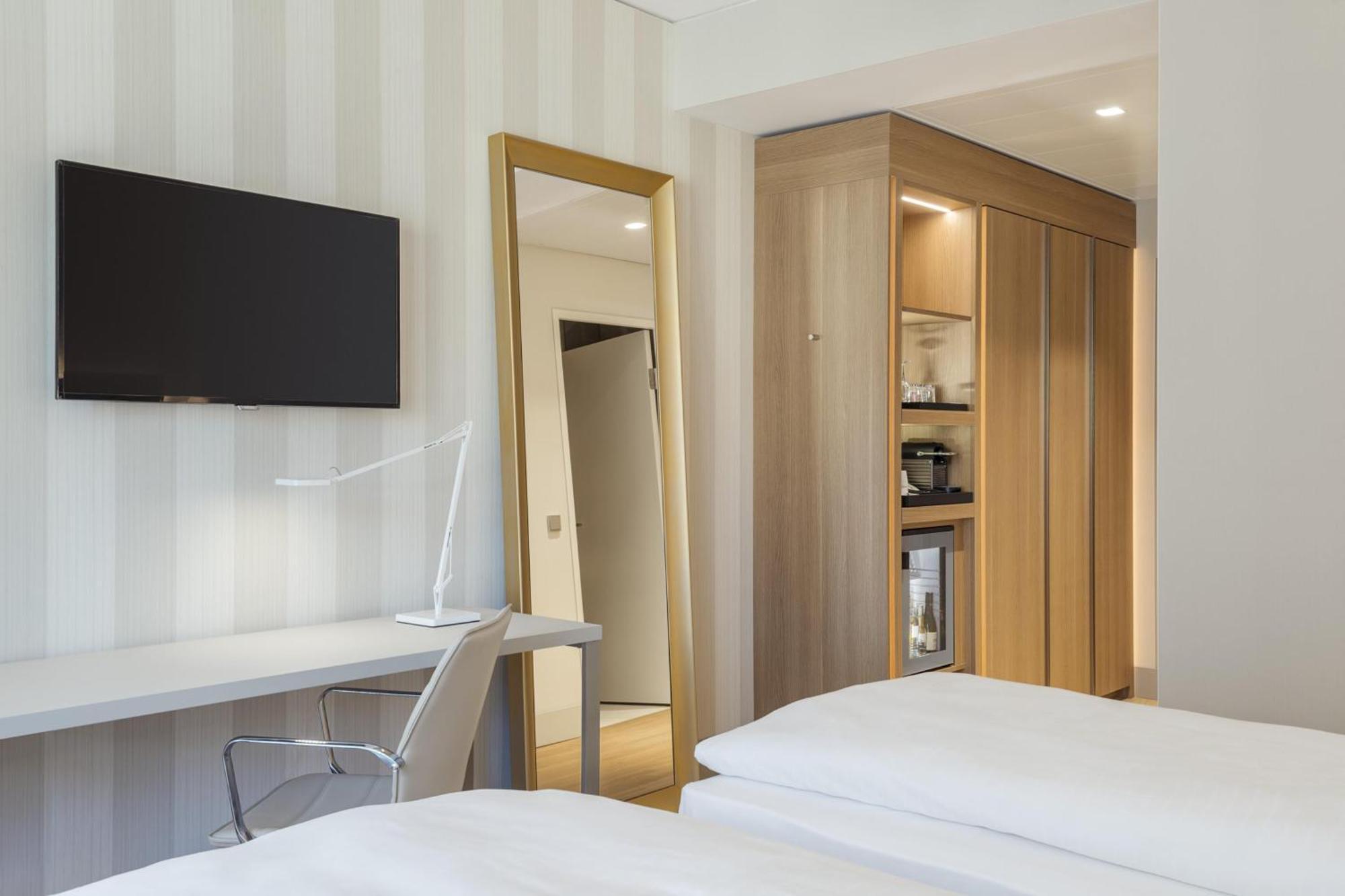 Standard Double or Twin Room View Extra Bed,1743161832:JPEG